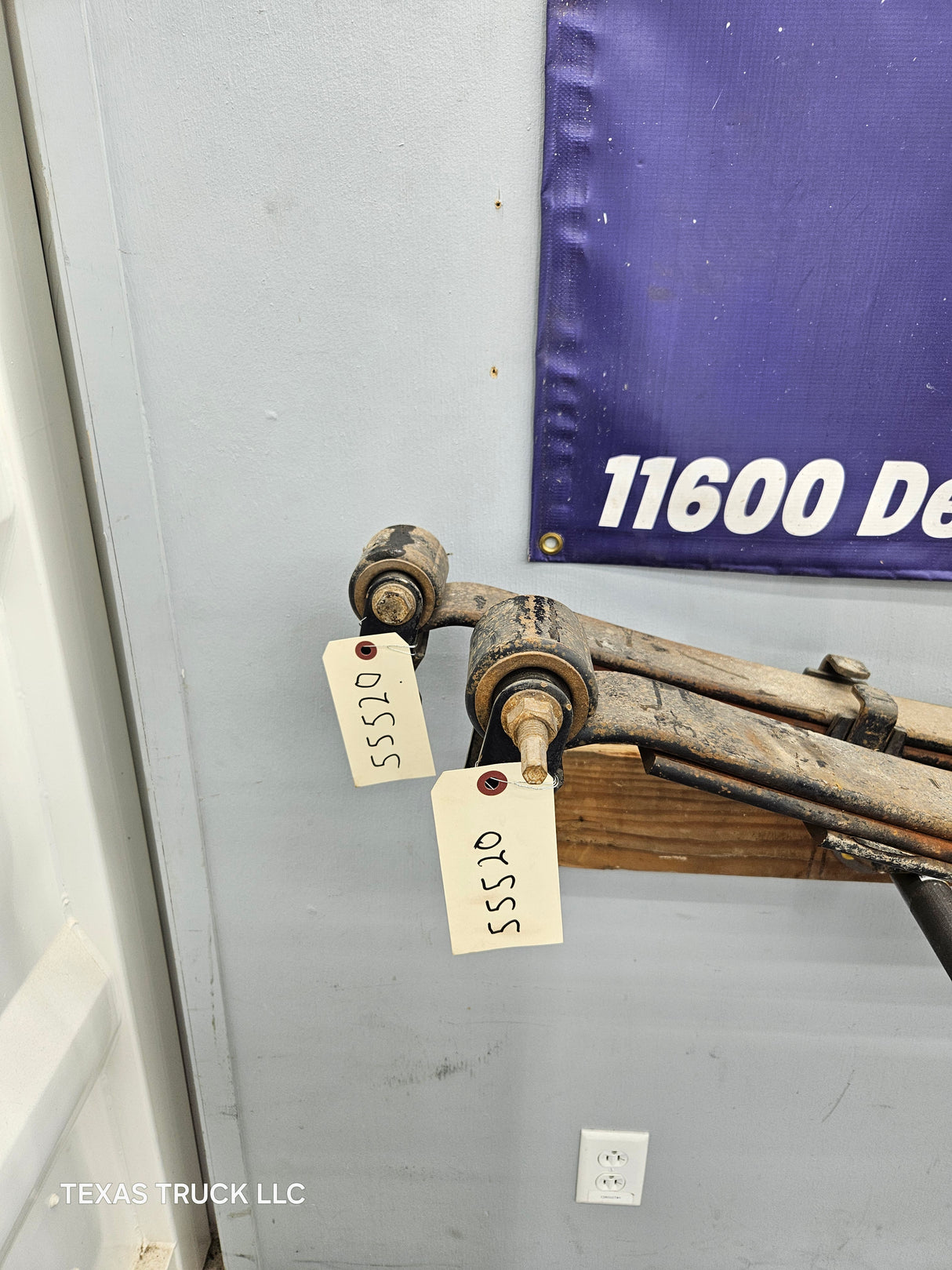 2001-2010 Chevrolet Silverado / GMC Sierra 2500HD 3500HD Rear Leaf Springs - Pair