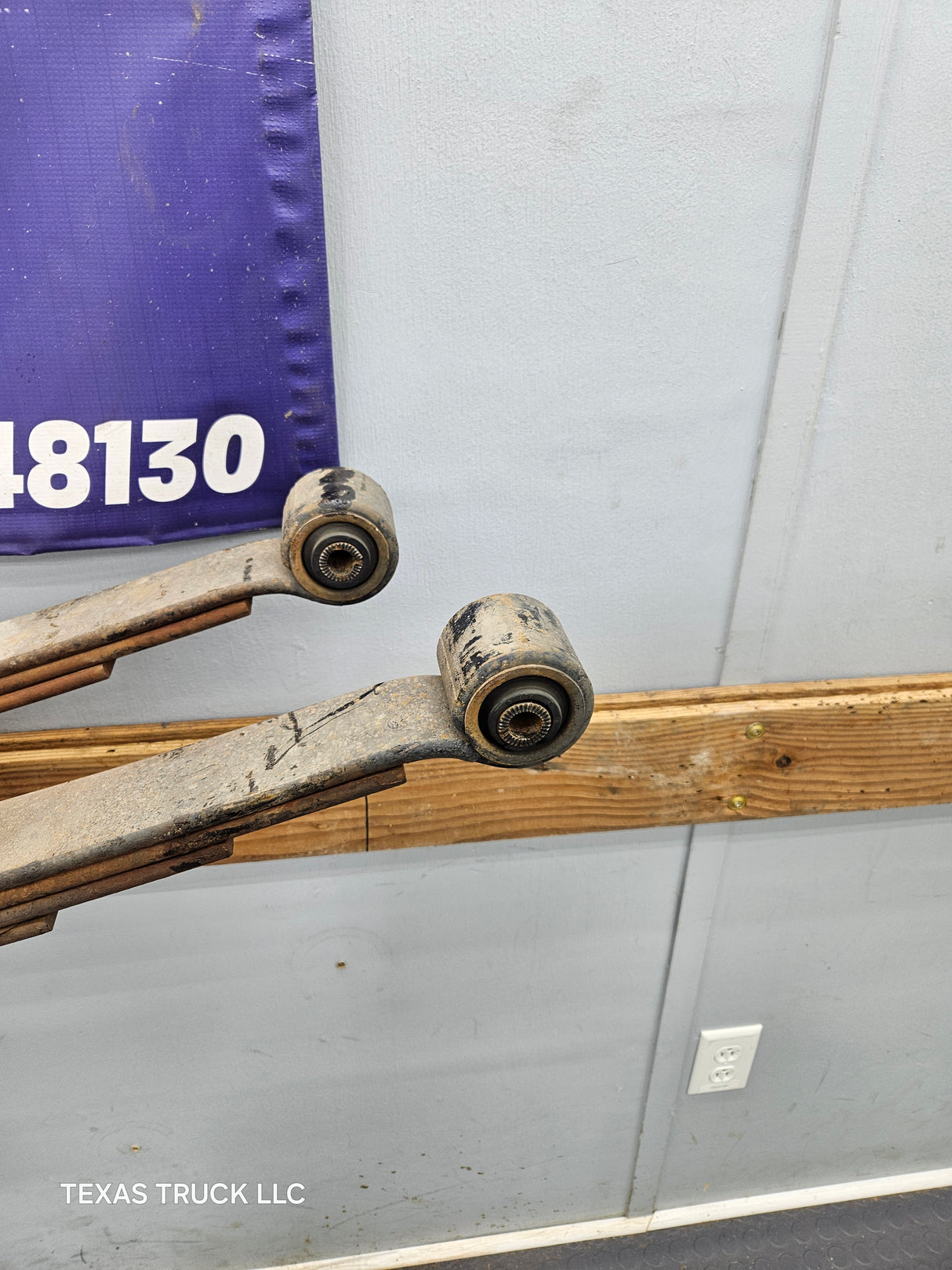 2001-2010 Chevrolet Silverado / GMC Sierra 2500HD 3500HD Rear Leaf Springs - Pair