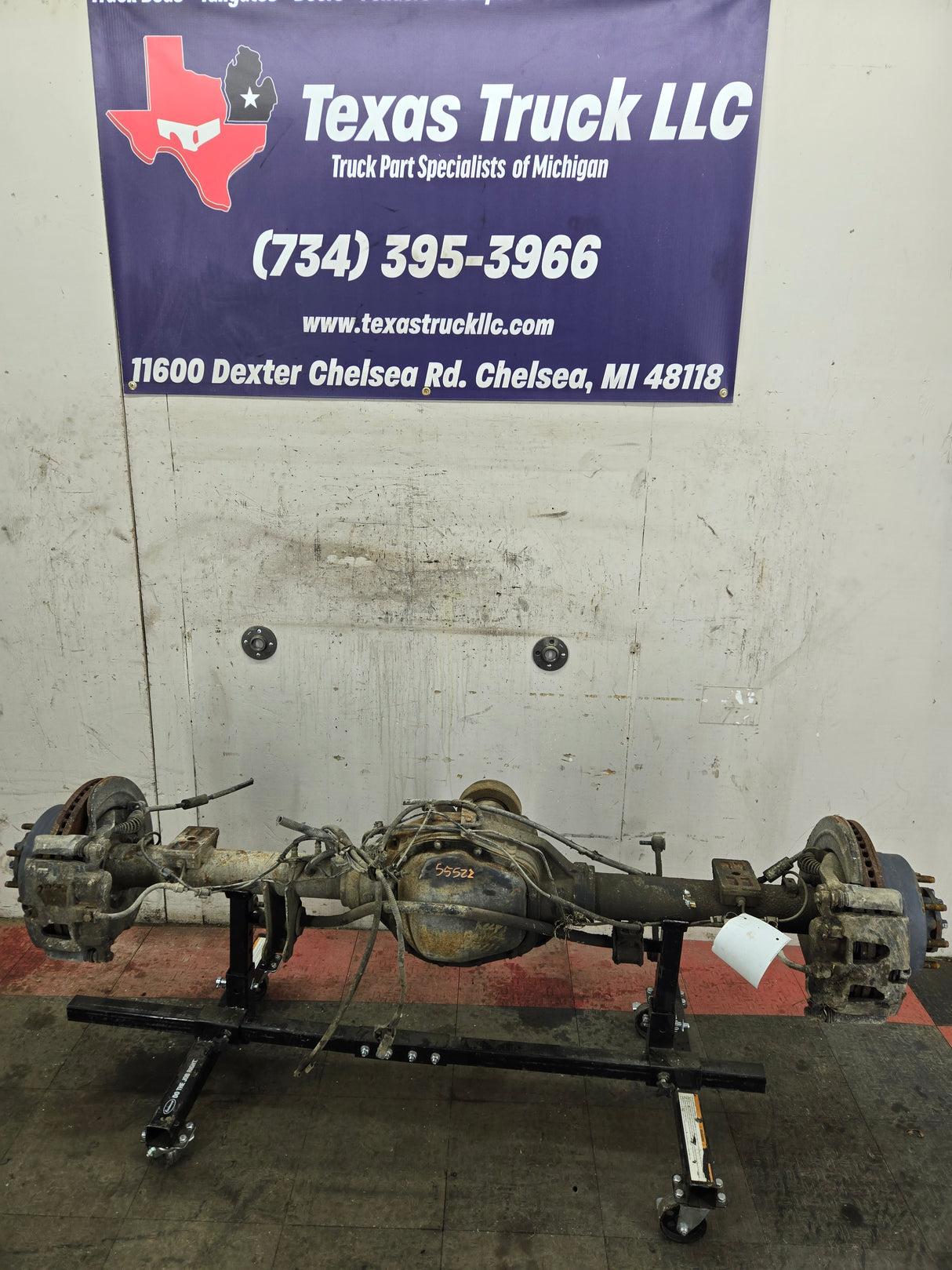 2011-2012 Ford Super Duty F250 F350 Rear Axle 3.55 Gear Ratio Electric Locking Rear End 113k miles