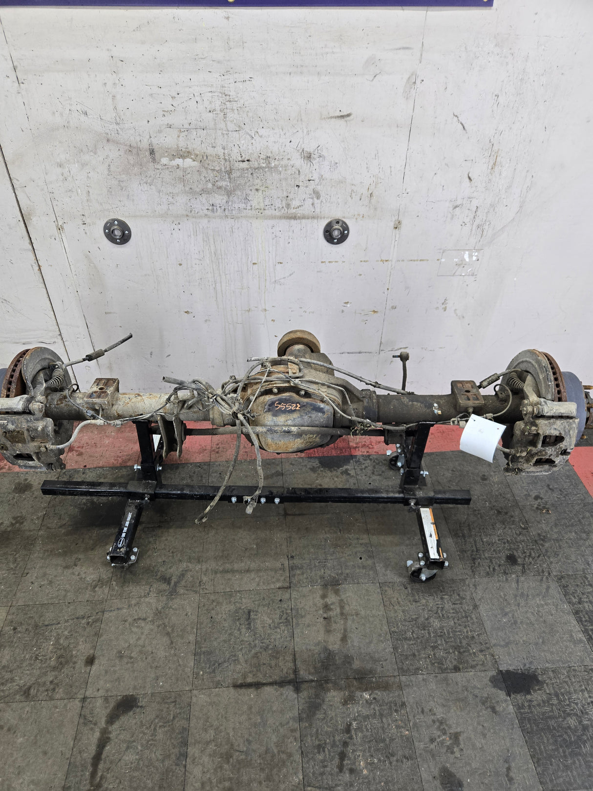 2011-2012 Ford Super Duty F250 F350 Rear Axle 3.55 Gear Ratio Electric Locking Rear End 113k miles