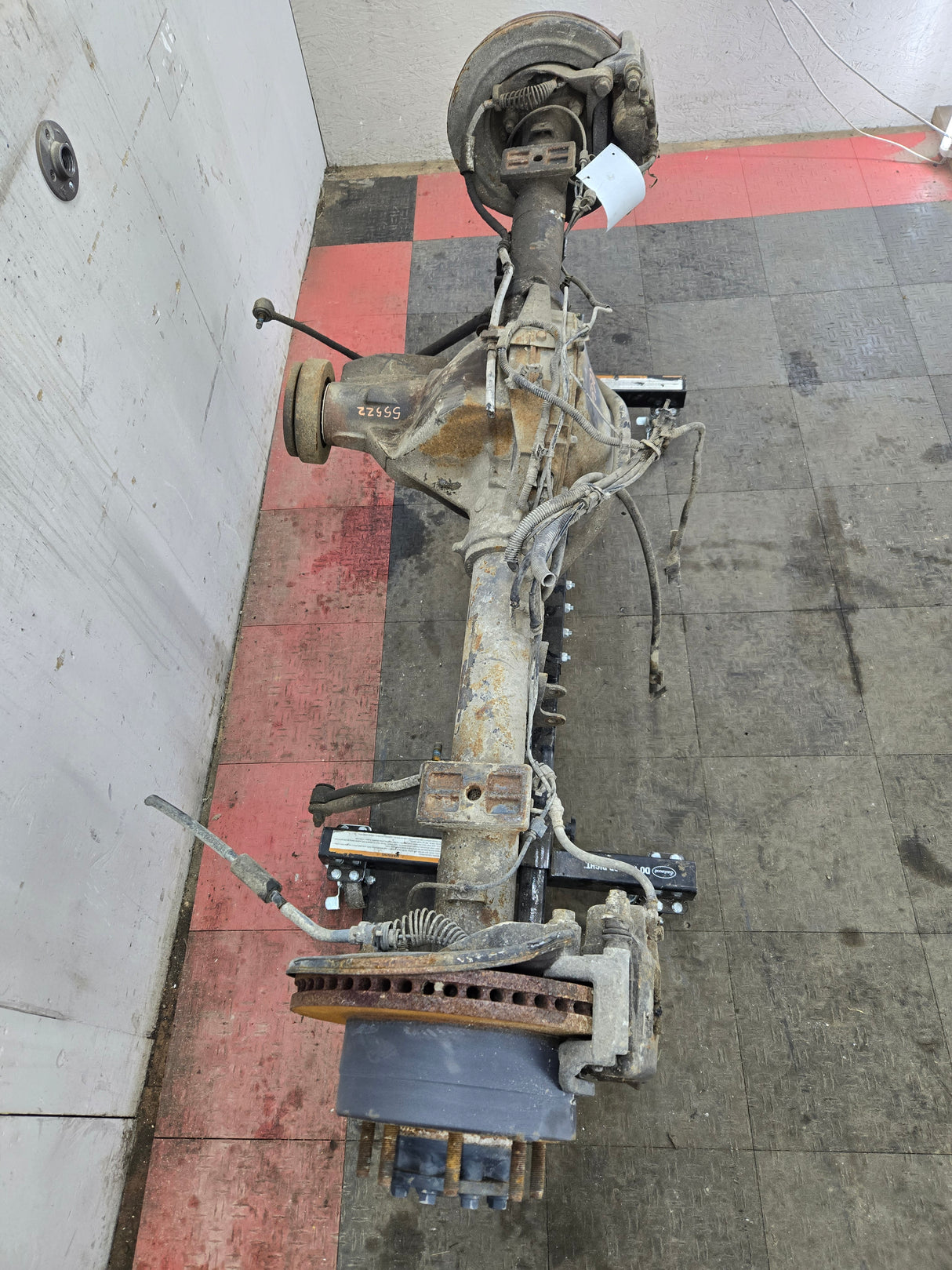 2011-2012 Ford Super Duty F250 F350 Rear Axle 3.55 Gear Ratio Electric Locking Rear End 113k miles