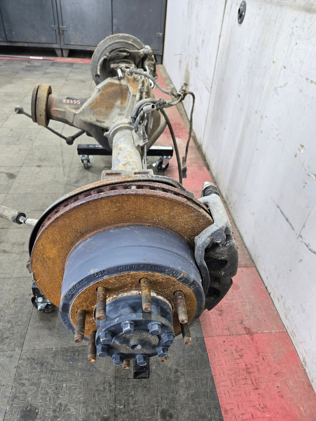 2011-2012 Ford Super Duty F250 F350 Rear Axle 3.55 Gear Ratio Electric Locking Rear End 113k miles