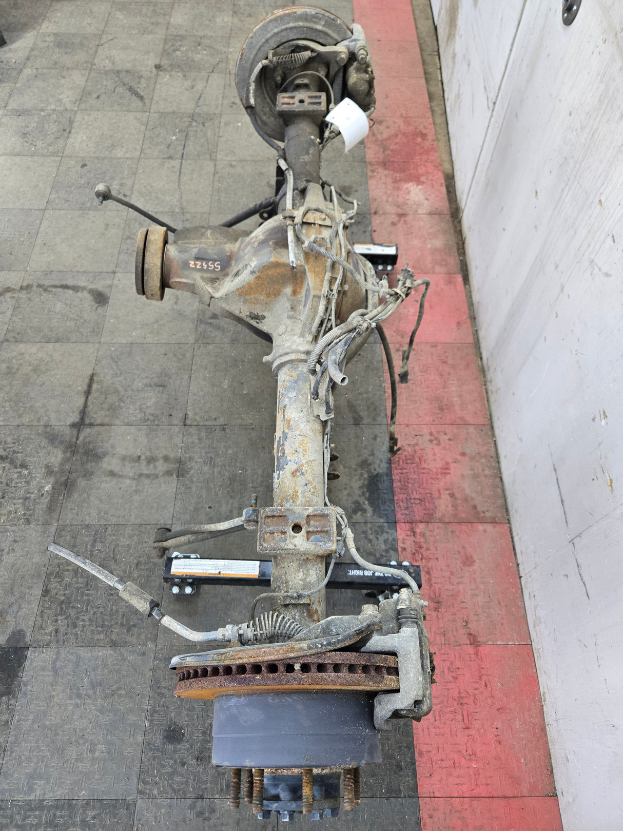 2011-2012 Ford Super Duty F250 F350 Rear Axle 3.55 Gear Ratio Electric Locking Rear End 113k miles