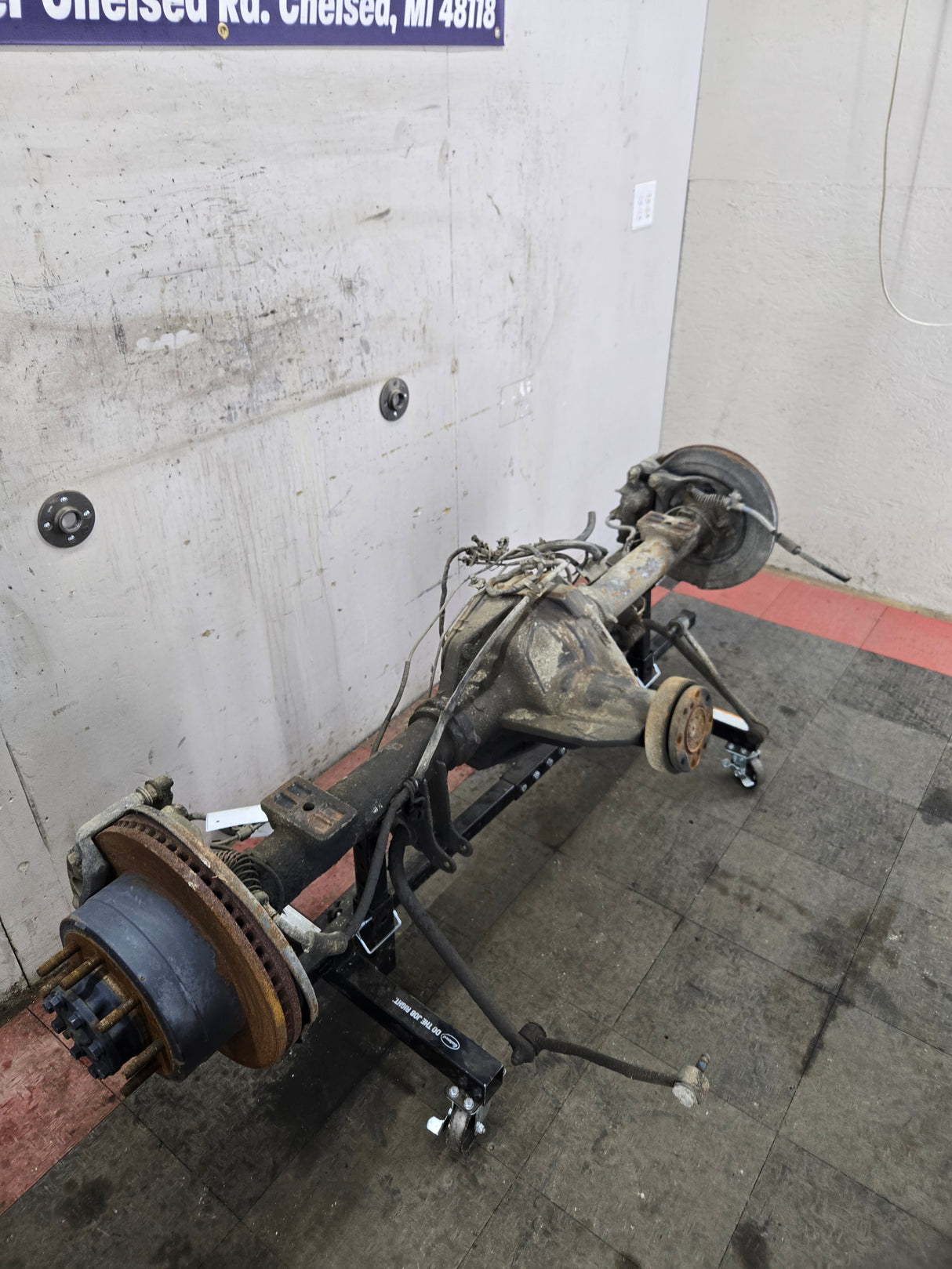 2011-2012 Ford Super Duty F250 F350 Rear Axle 3.55 Gear Ratio Electric Locking Rear End 113k miles