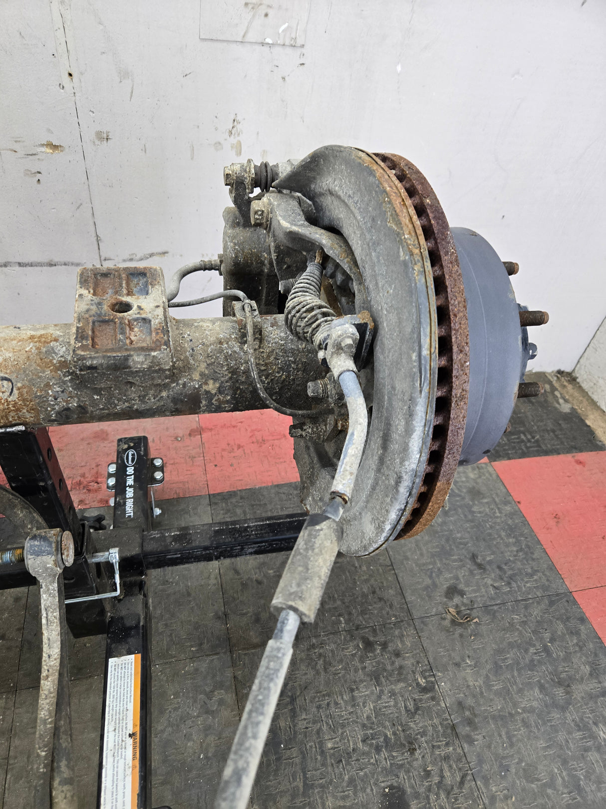 2011-2012 Ford Super Duty F250 F350 Rear Axle 3.55 Gear Ratio Electric Locking Rear End 113k miles