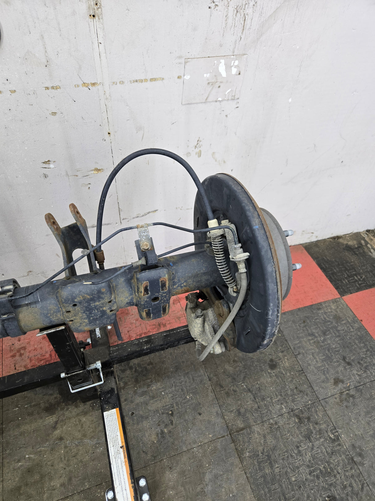 2014-2018 Chevrolet Silverado GMC Sierra 1500 Rear Axle 8.6" ring gear, 10 bolt, 3.23 ratio (opt GU5)