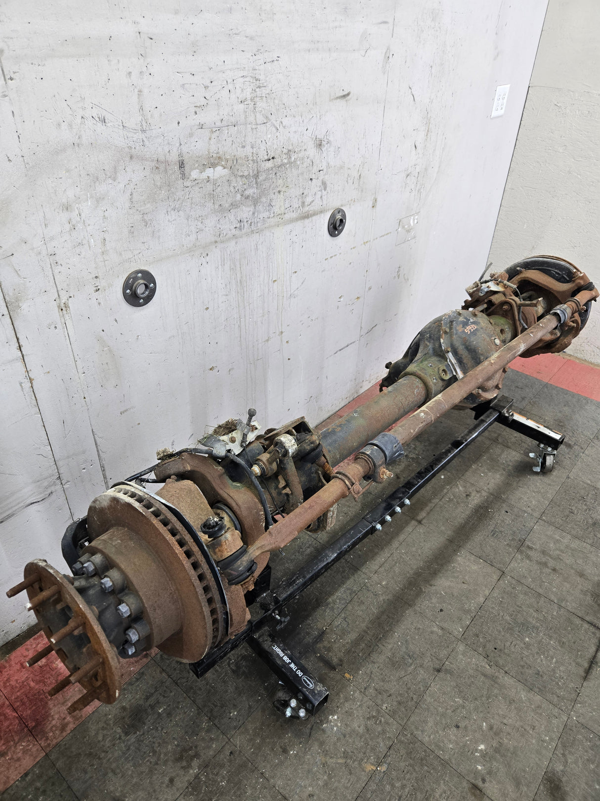 2005-2016 Ford F450 F550 Super Duty Front Axle 4.30 Gear Ratio DRW 10 Lug