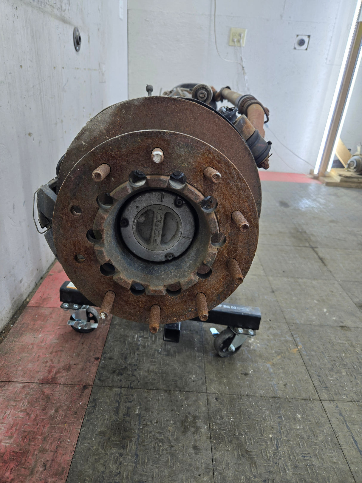 2005-2016 Ford F450 F550 Super Duty Front Axle 4.30 Gear Ratio DRW 10 Lug