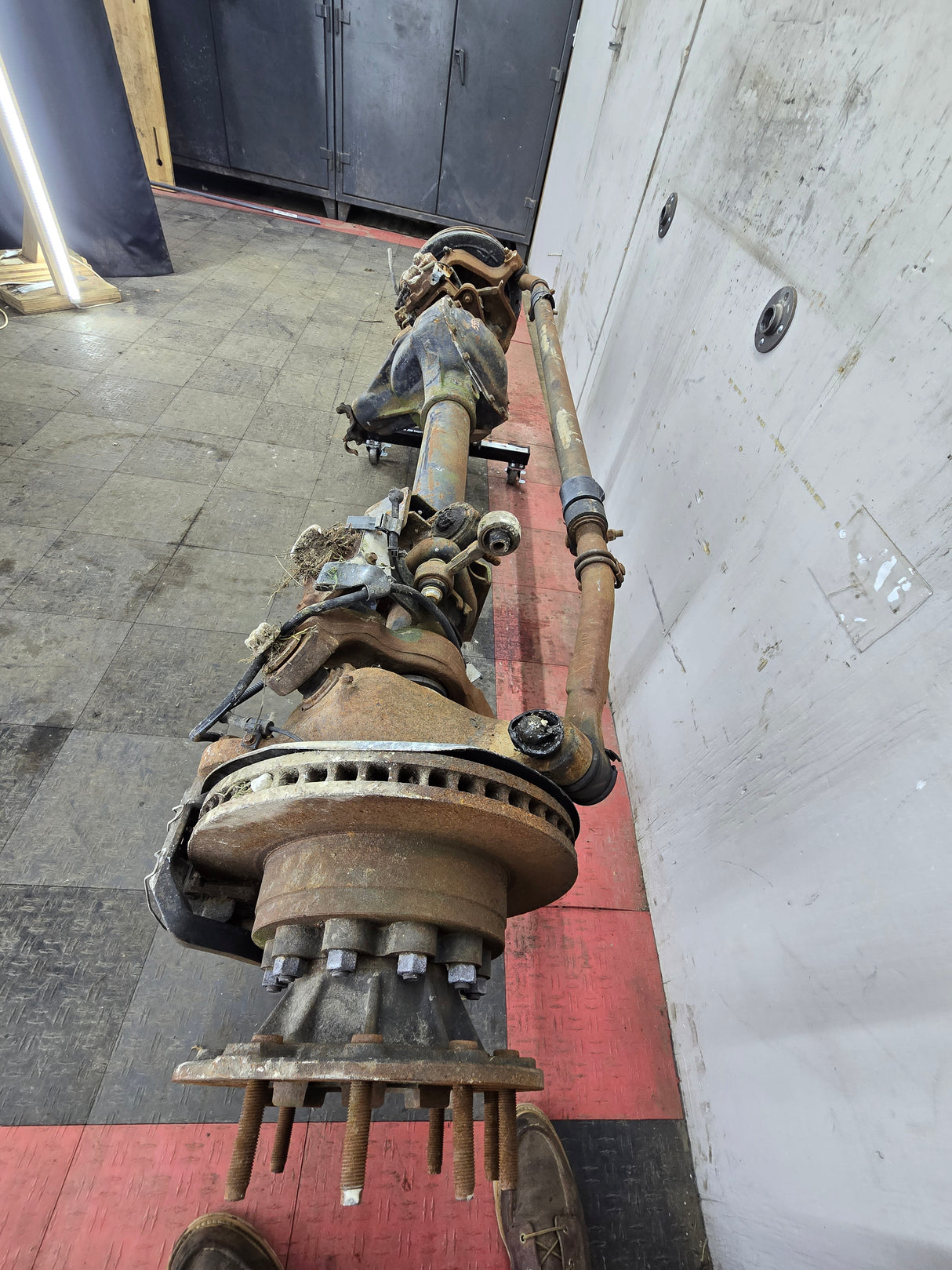 2005-2016 Ford F450 F550 Super Duty Front Axle 4.30 Gear Ratio DRW 10 Lug