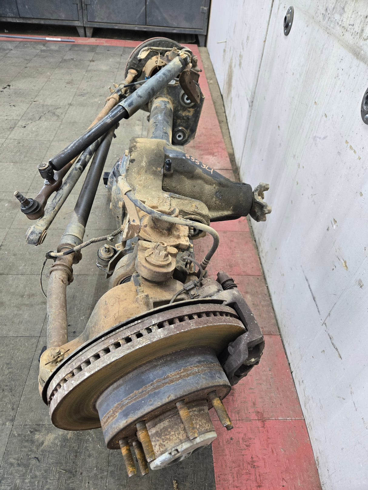 2005-2010 Ford Super Duty F250 F350 FRONT Axle 3.73 SRW 256k Miles