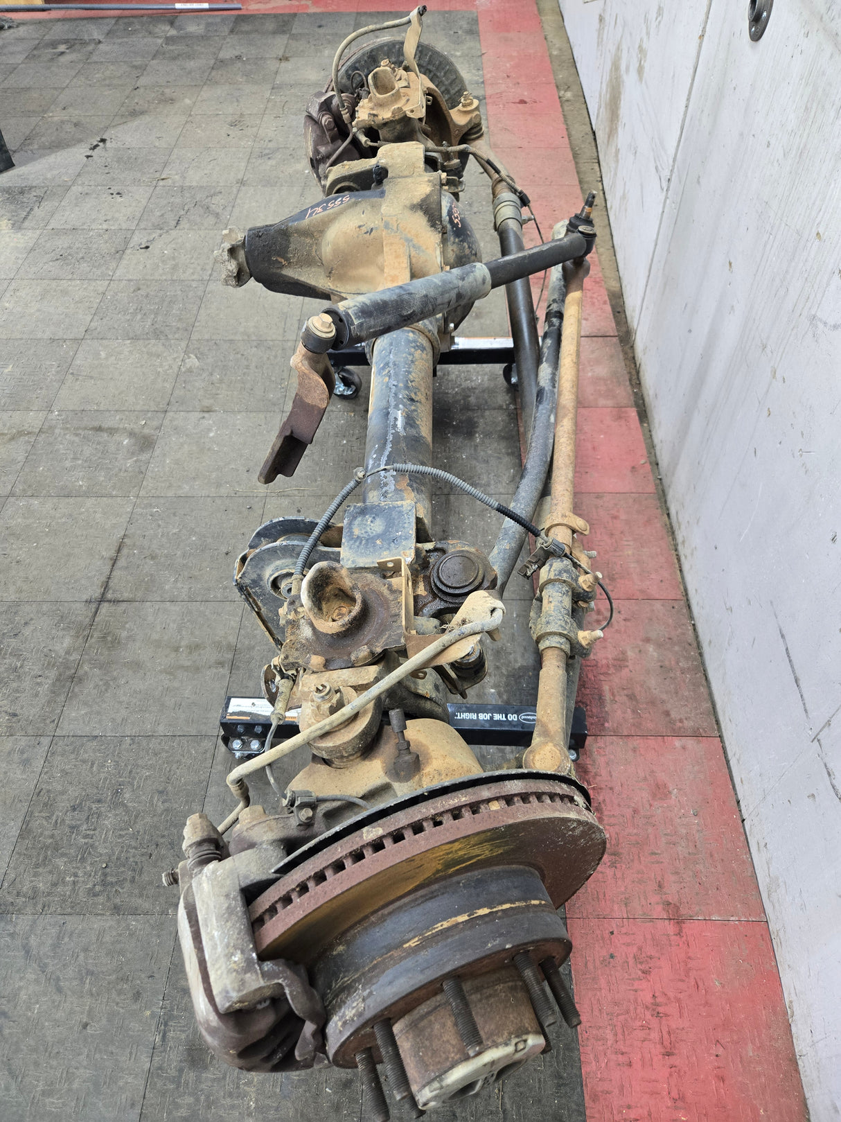 2005-2010 Ford Super Duty F250 F350 FRONT Axle 3.73 SRW 256k Miles