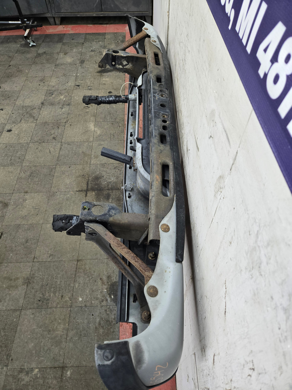 1999-2007 Chevrolet Silverado / GMC Sierra 2500 3500 HD Rear Bumper Painted