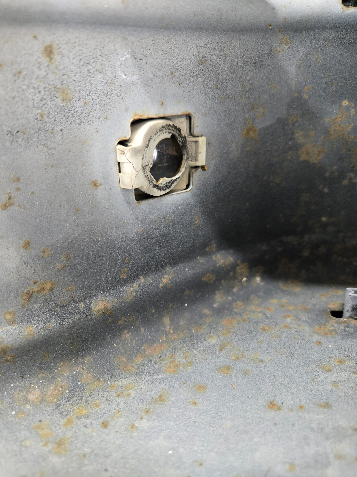 1999-2007 Chevrolet Silverado / GMC Sierra 2500 3500 HD Rear Bumper Painted