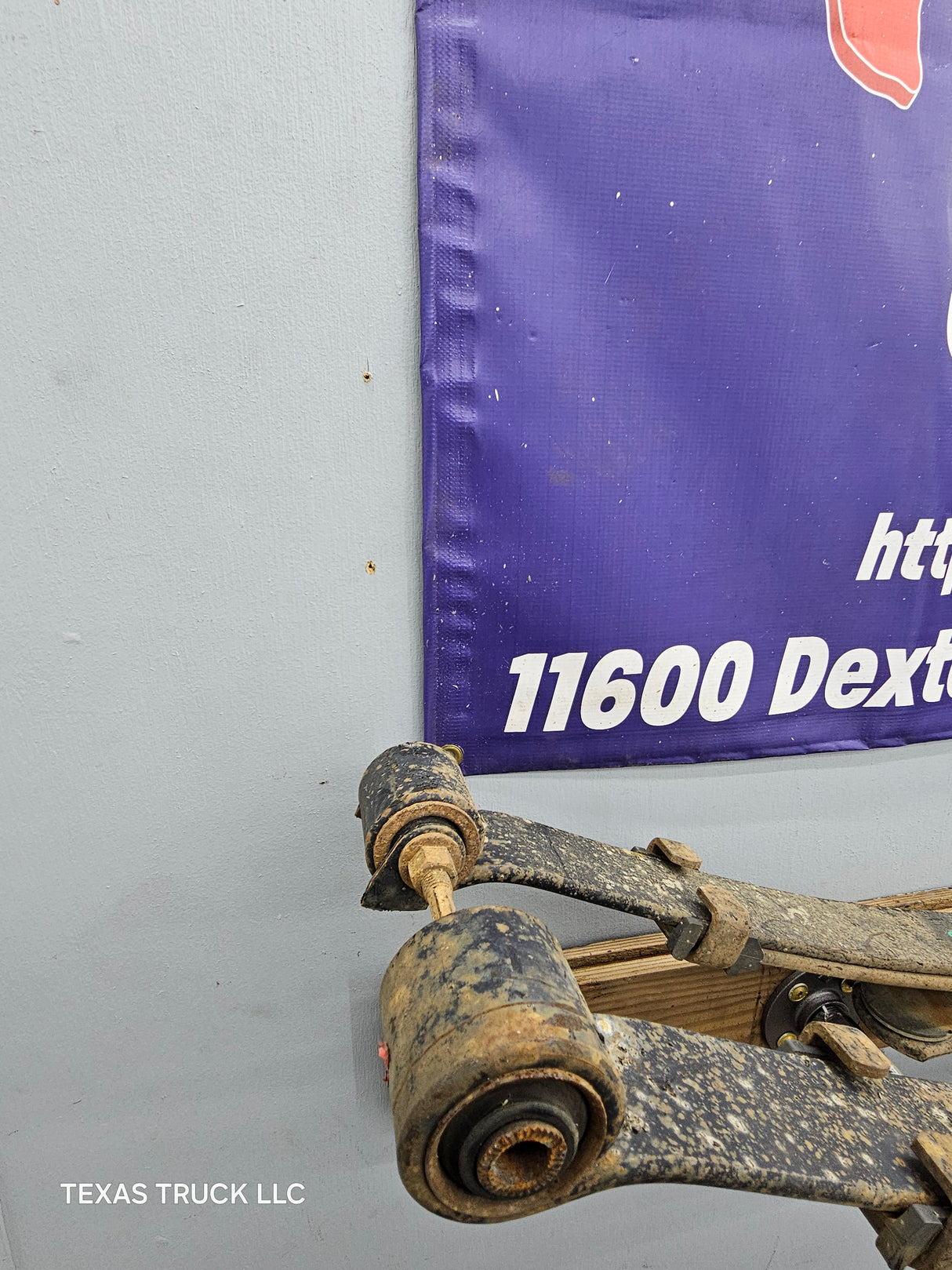 1999-2006 Chevrolet Silverado / GMC Sierra 1500 Rear Leaf Spring - Pair 15246971