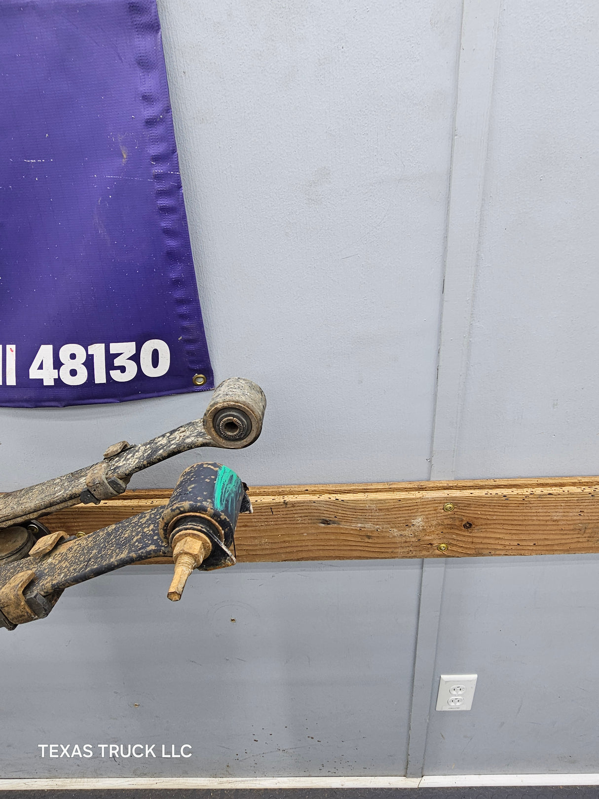 1999-2006 Chevrolet Silverado / GMC Sierra 1500 Rear Leaf Spring - Pair 15246971