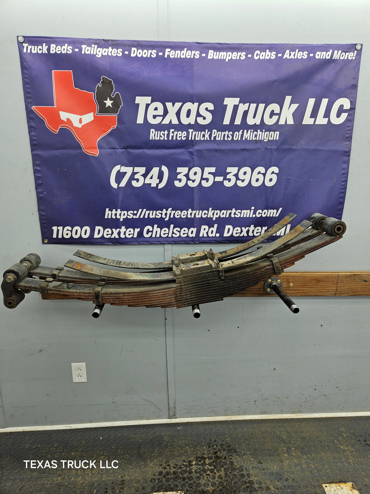 1999-2016 Ford F450 F550 Super Duty Rear Leaf Springs - Pair