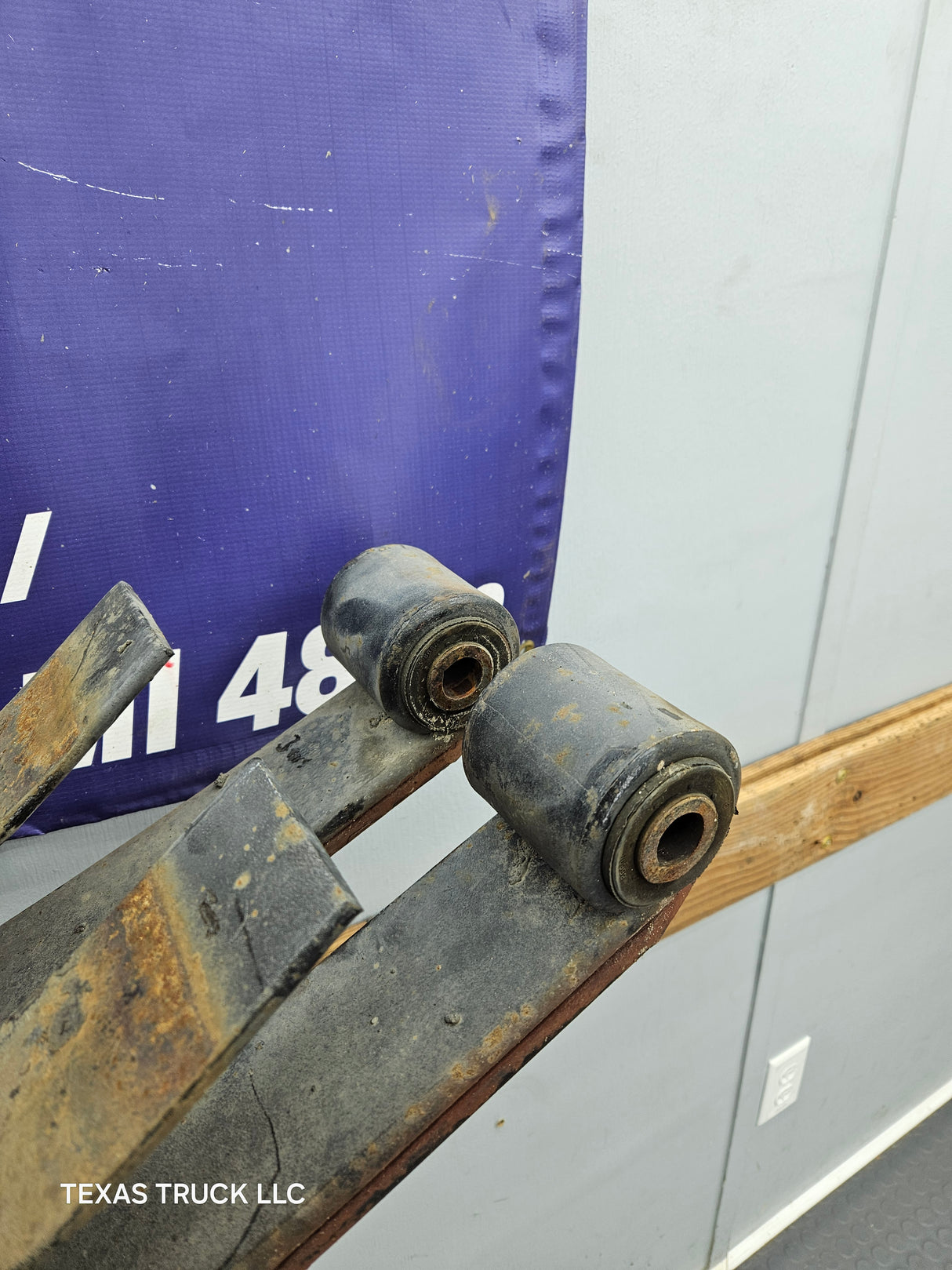 1999-2016 Ford F450 F550 Super Duty Rear Leaf Springs - Pair