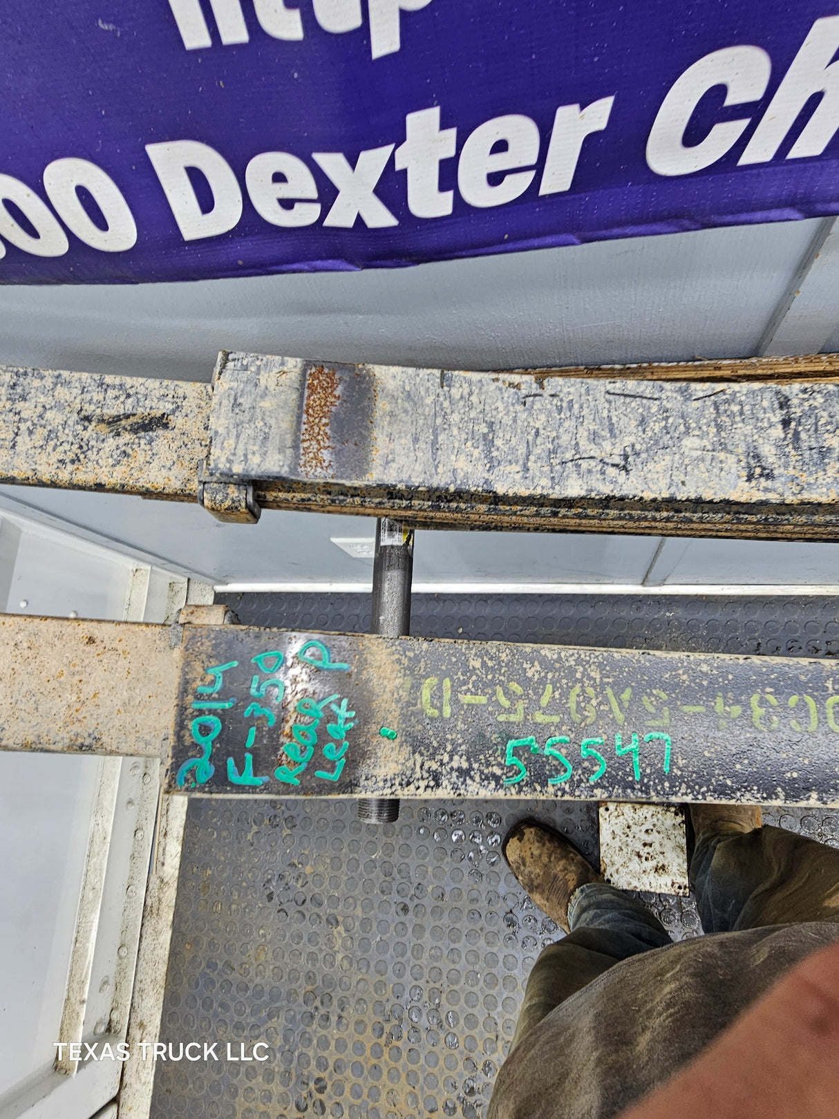 2011-2016 Ford F250 F350 Super Duty Rear Leaf Springs With Overloads - Pair