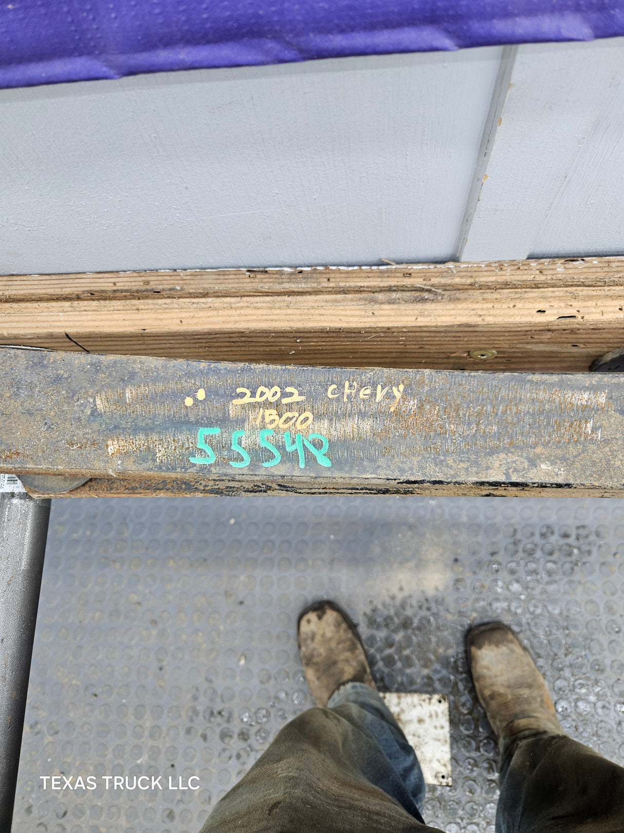 1999-2006 Chevrolet Silverado / GMC Sierra 1500 Rear Leaf Spring - (1)