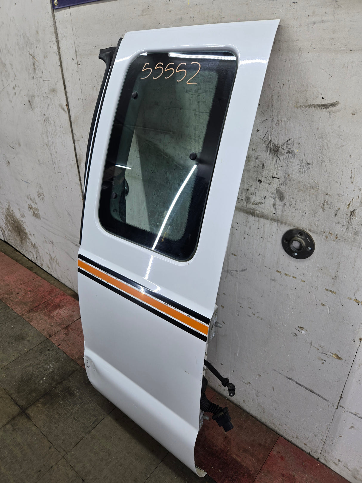 2008-2016 Ford Super Duty F250 F350 F450 F550 LH Extended Cab Driver Side Rear Door - Oxford White