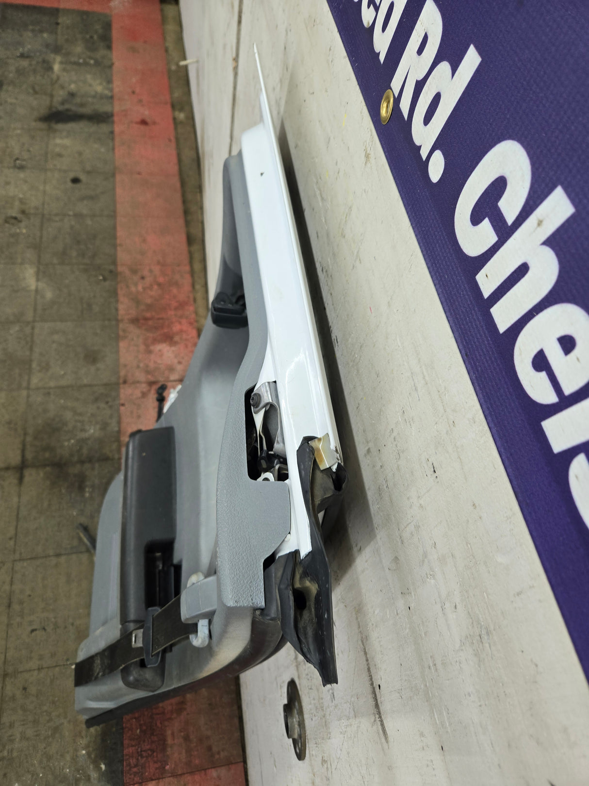 2008-2016 Ford Super Duty F250 F350 F450 F550 LH Extended Cab Driver Side Rear Door - Oxford White