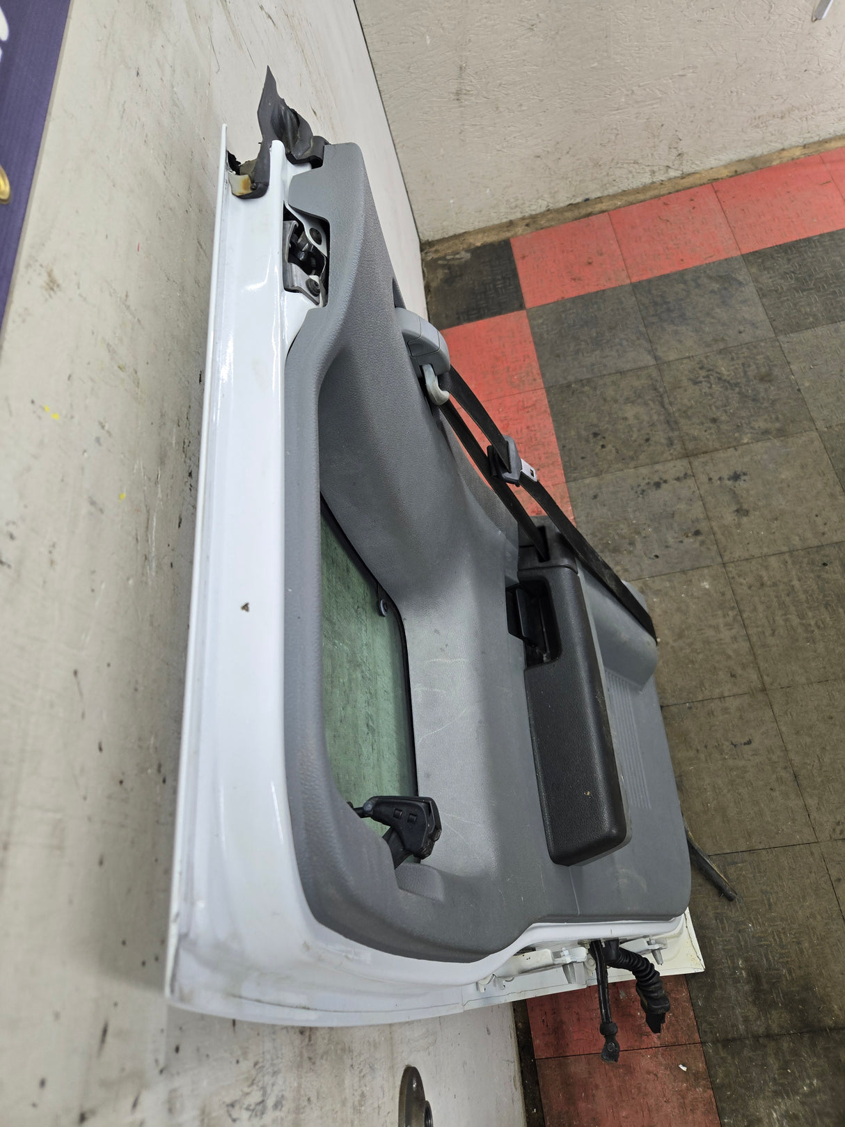 2008-2016 Ford Super Duty F250 F350 F450 F550 LH Extended Cab Driver Side Rear Door - Oxford White