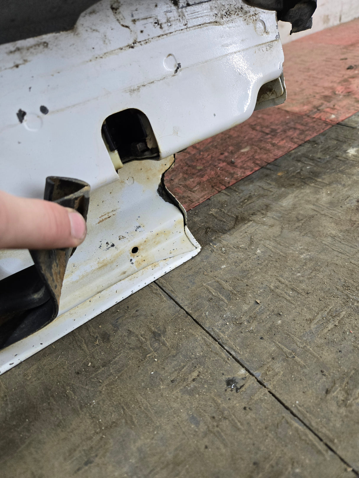 2008-2016 Ford Super Duty F250 F350 F450 F550 LH Extended Cab Driver Side Rear Door - Oxford White