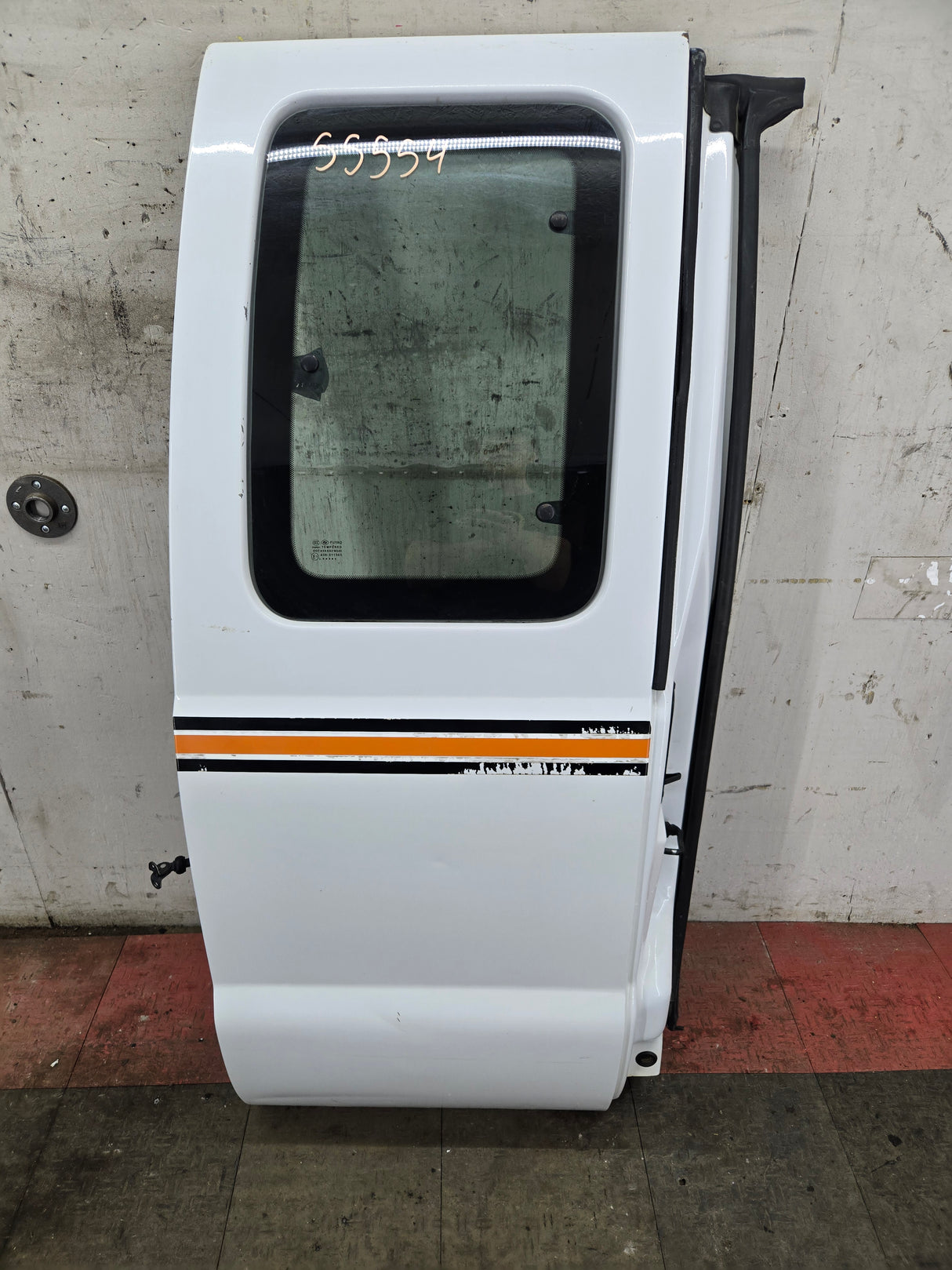 2008-2016 Ford Super Duty F250 F350 F450 F550 RH Extended Cab Passenger Side Rear Door - Oxford White