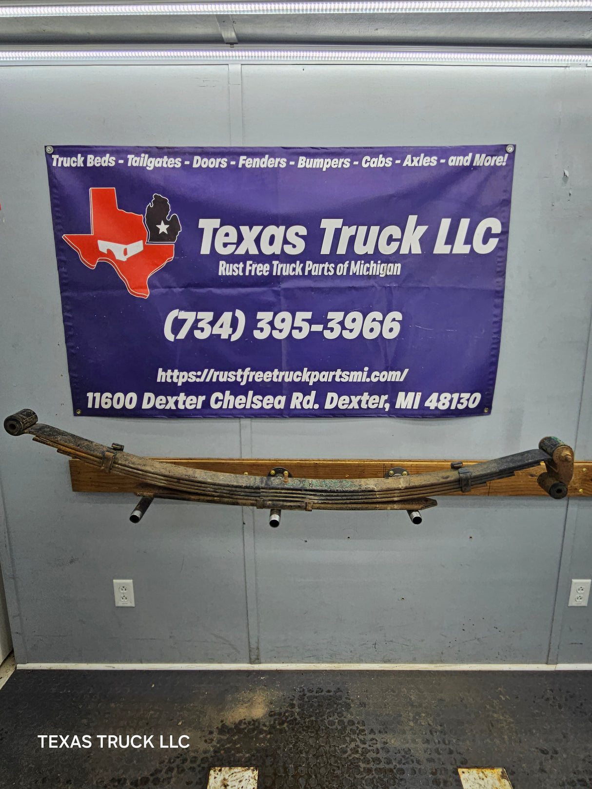 2008-2010 Ford F250 F350 Super Duty Rear Leaf Spring (1)