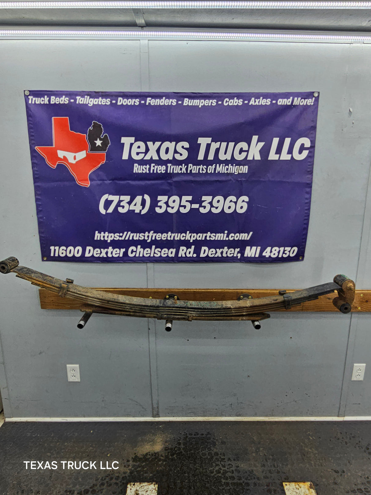 2008-2010 Ford F250 F350 Super Duty Rear Leaf Spring (1)