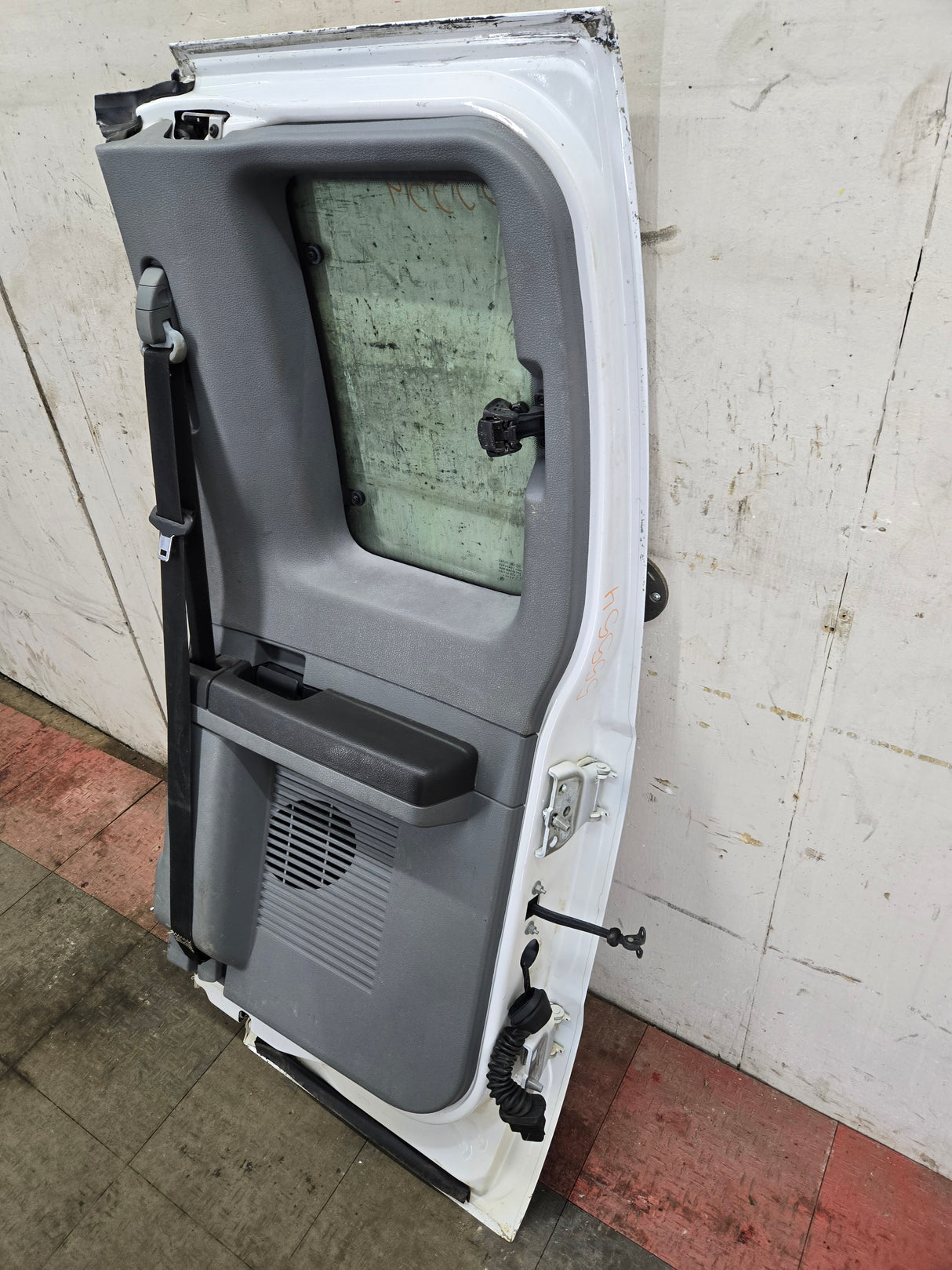 2008-2016 Ford Super Duty F250 F350 F450 F550 RH Extended Cab Passenger Side Rear Door - Oxford White