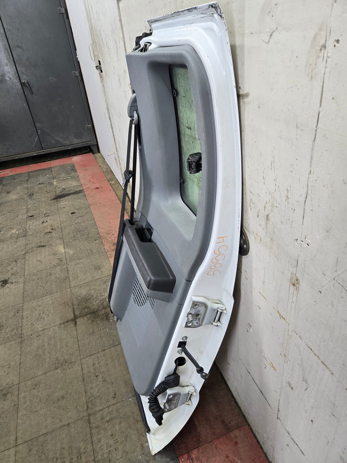 2008-2016 Ford Super Duty F250 F350 F450 F550 RH Extended Cab Passenger Side Rear Door - Oxford White