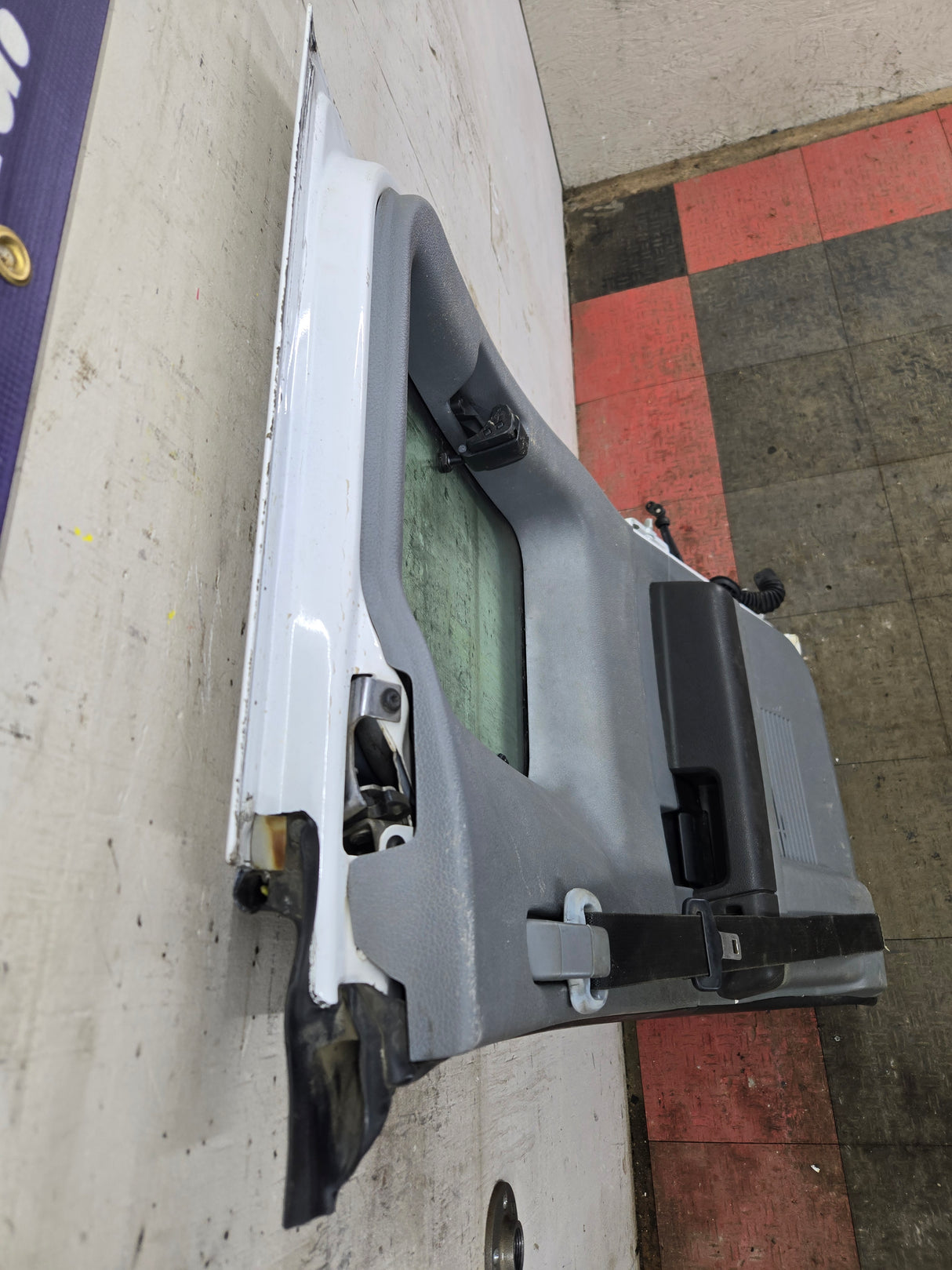 2008-2016 Ford Super Duty F250 F350 F450 F550 RH Extended Cab Passenger Side Rear Door - Oxford White