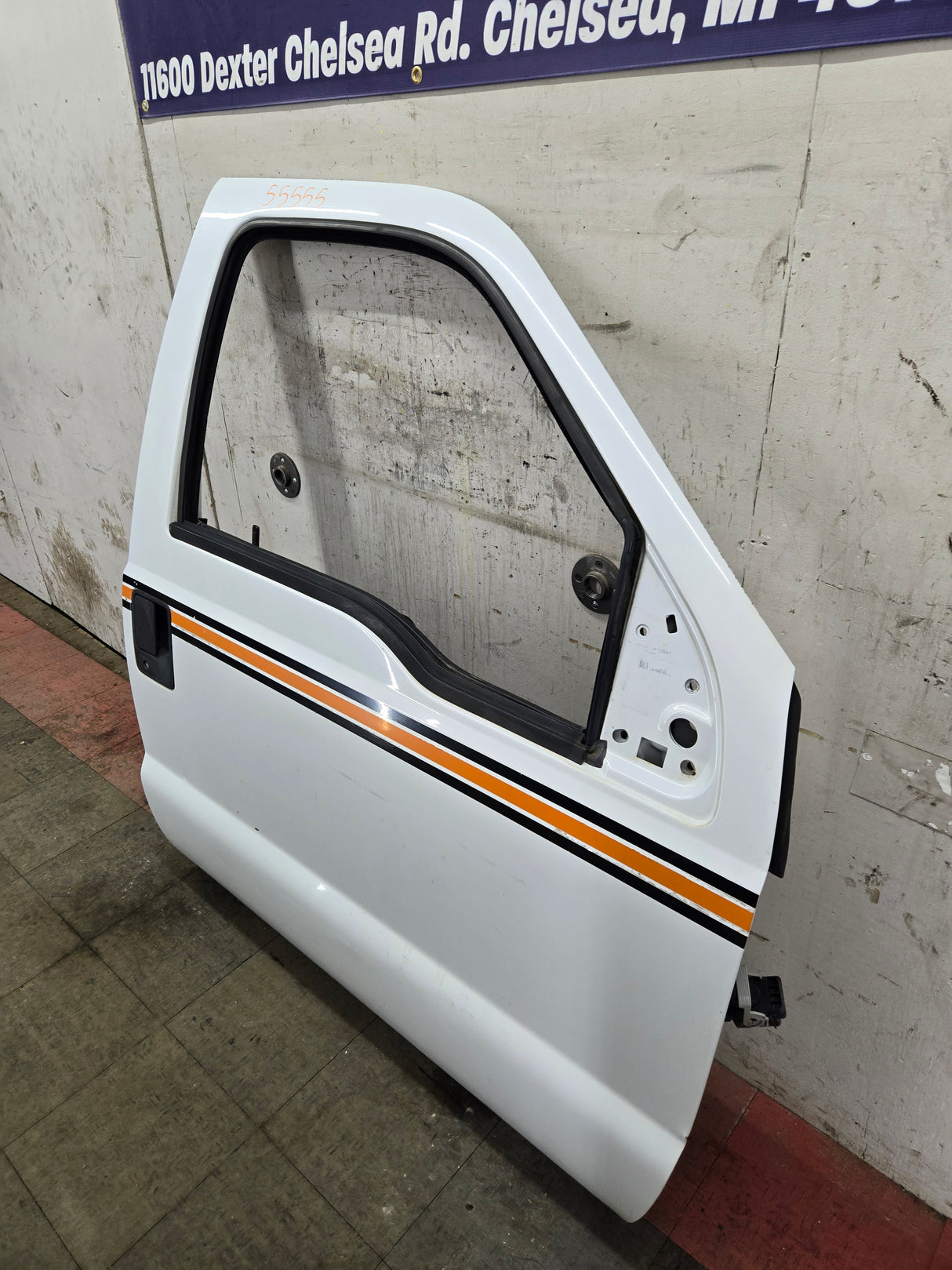 2012-2016 Ford Super Duty Passenger Side Front Door RH F250 F350 F450 F550 - Oxford White