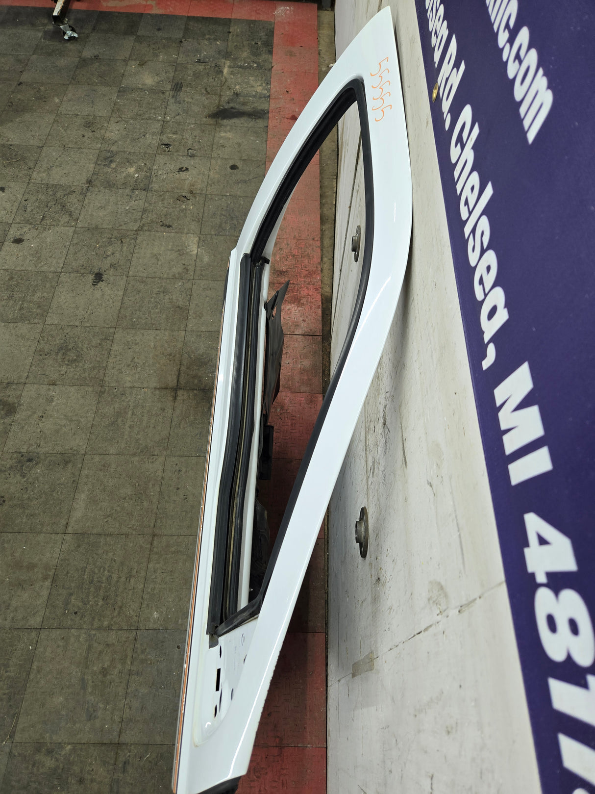 2012-2016 Ford Super Duty Passenger Side Front Door RH F250 F350 F450 F550 - Oxford White