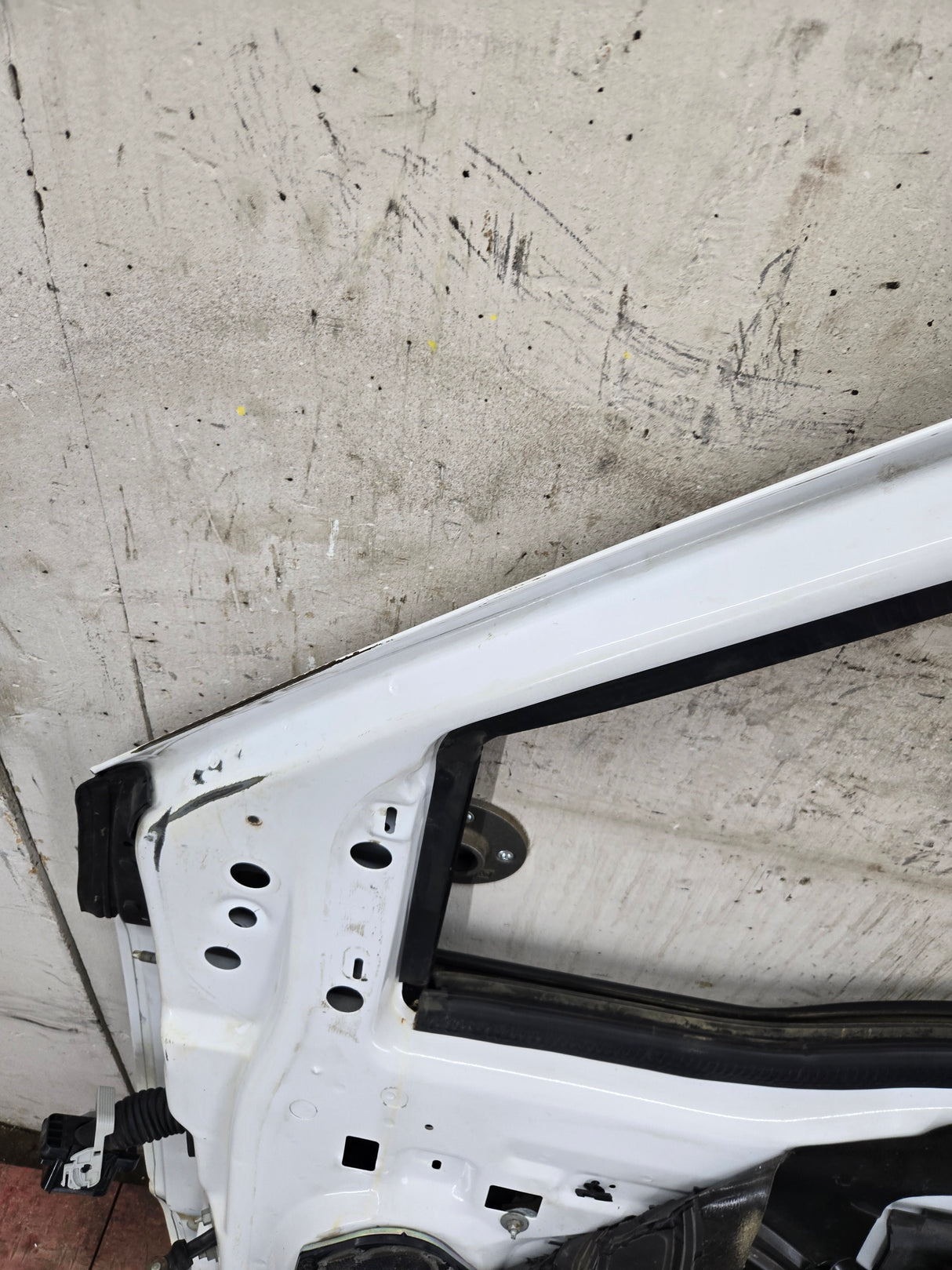 2012-2016 Ford Super Duty Passenger Side Front Door RH F250 F350 F450 F550 - Oxford White