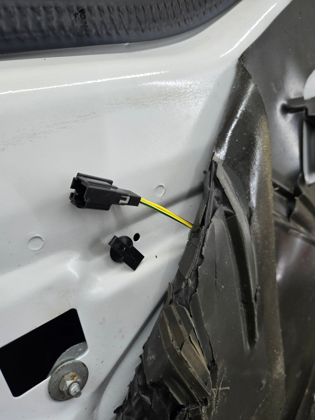 2012-2016 Ford Super Duty Passenger Side Front Door RH F250 F350 F450 F550 - Oxford White