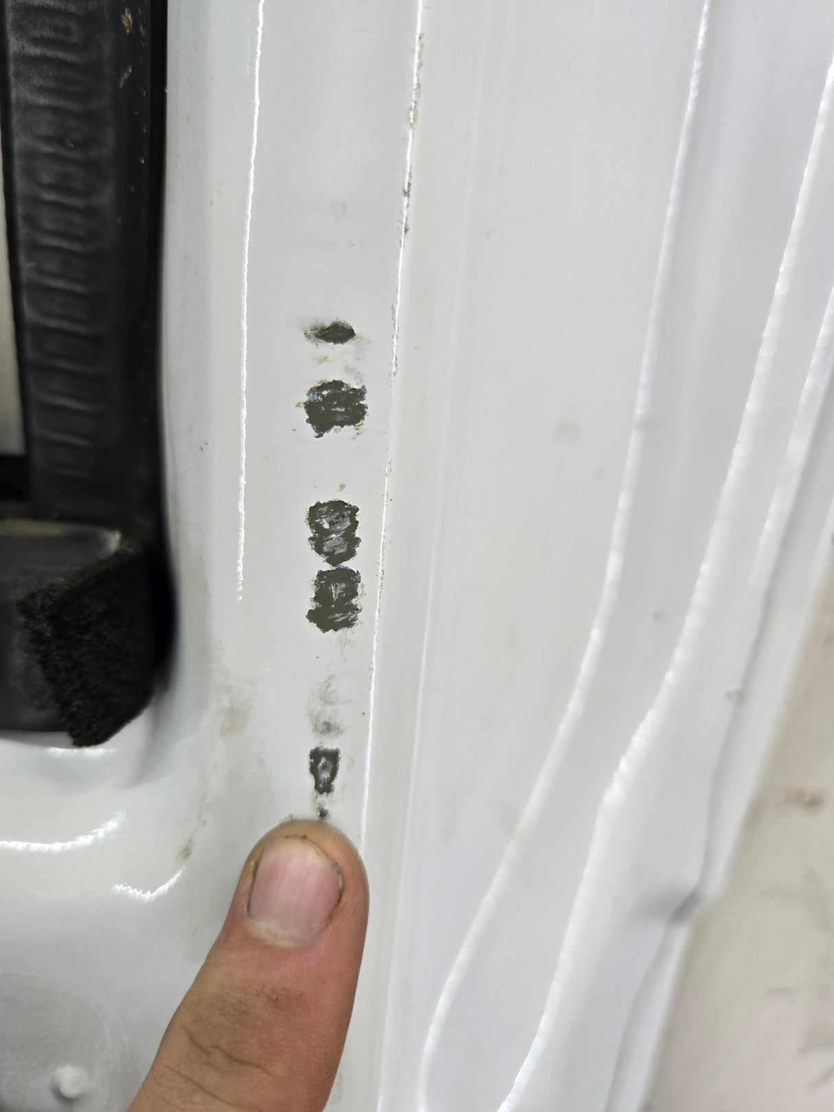 2012-2016 Ford Super Duty Passenger Side Front Door RH F250 F350 F450 F550 - Oxford White