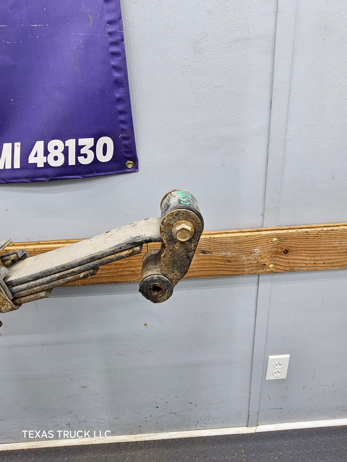 2008-2010 Ford F250 F350 Super Duty Rear Leaf Spring with overload, 1 spring pack