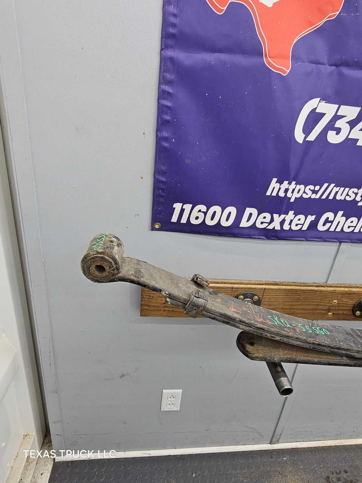 2011-2016 Ford F250 F350 Super Duty Rear Leaf Spring BC345560FE