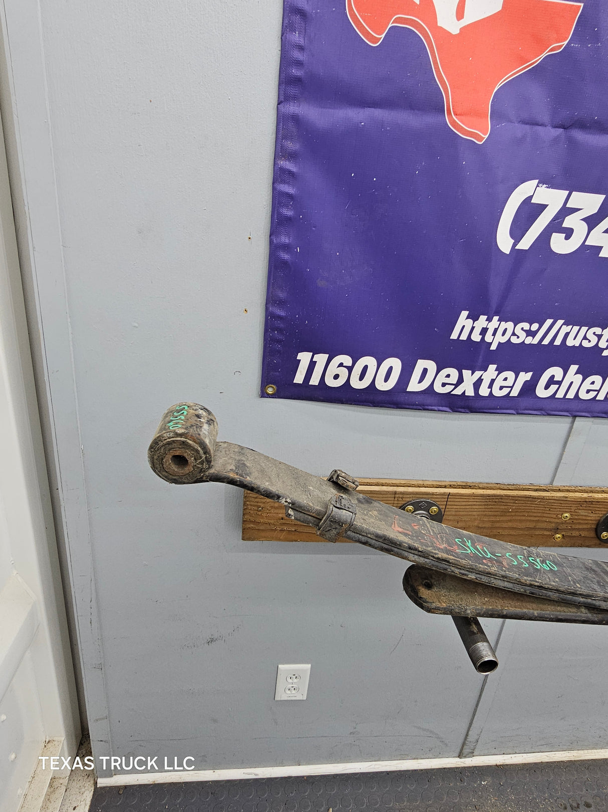 2011-2016 Ford F250 F350 Super Duty Rear Leaf Spring BC345560FE