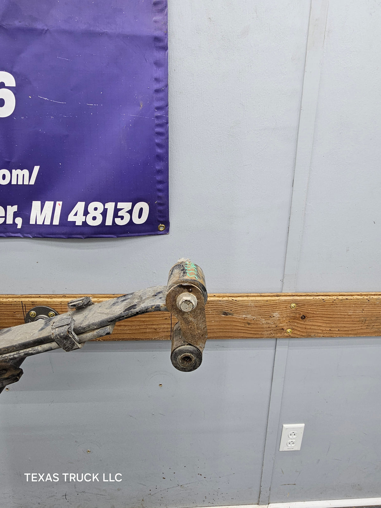 2011-2016 Ford F250 F350 Super Duty Rear Leaf Spring BC345560FE