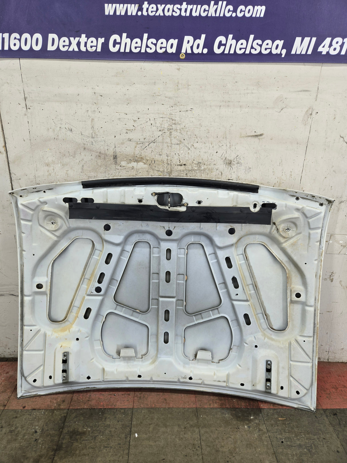 2004-2011 Ford Ranger Hood - White OEM