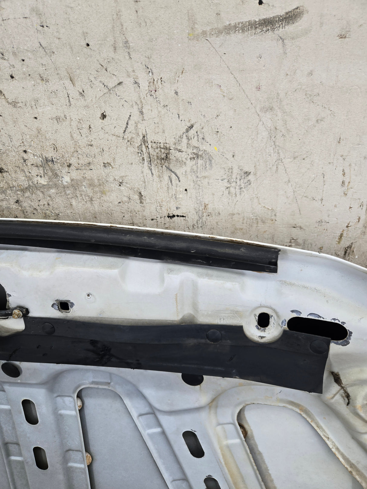 2004-2011 Ford Ranger Hood - White OEM