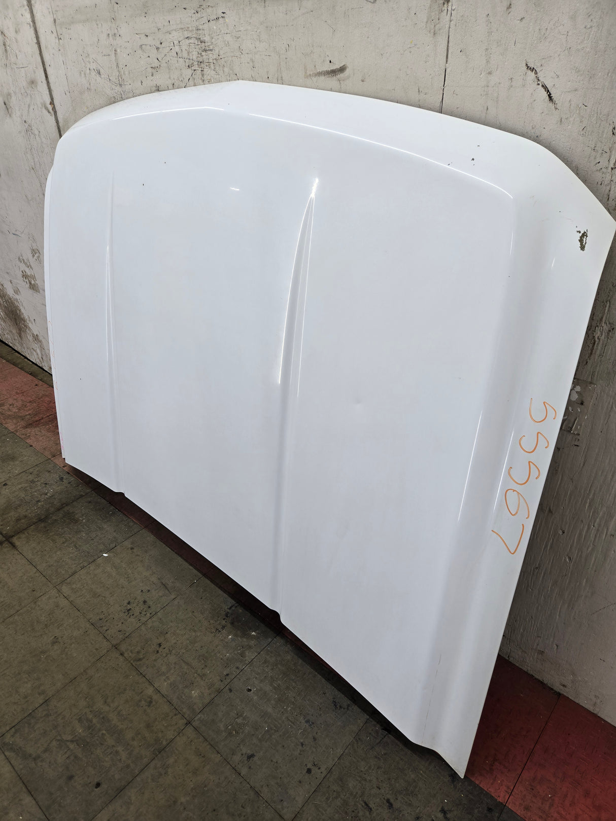 2007-2013 Chevrolet Silverado 1500 2500 Hood - White