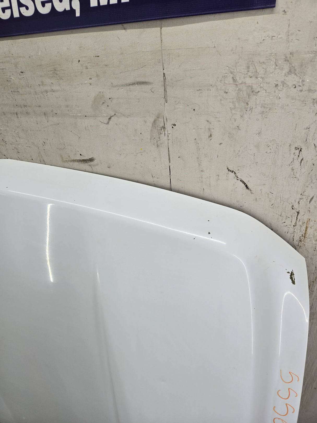 2007-2013 Chevrolet Silverado 1500 2500 Hood - White