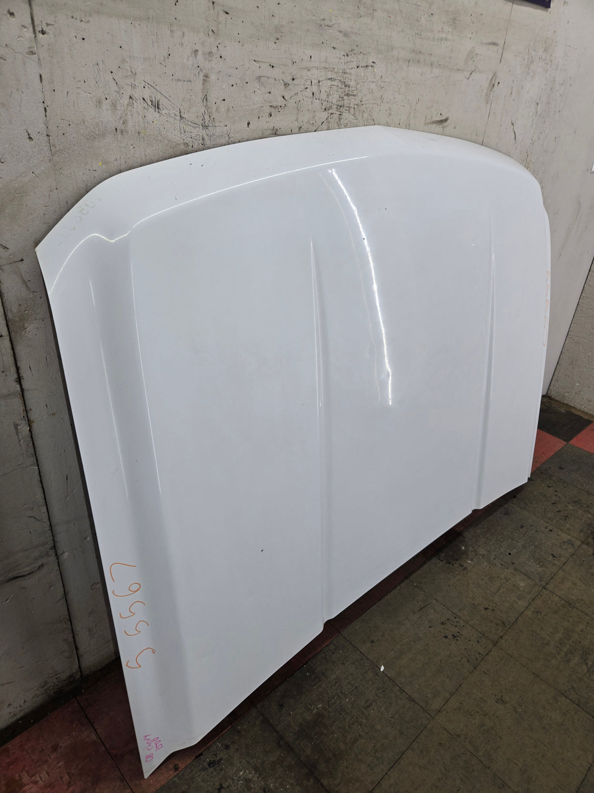 2007-2013 Chevrolet Silverado 1500 2500 Hood - White