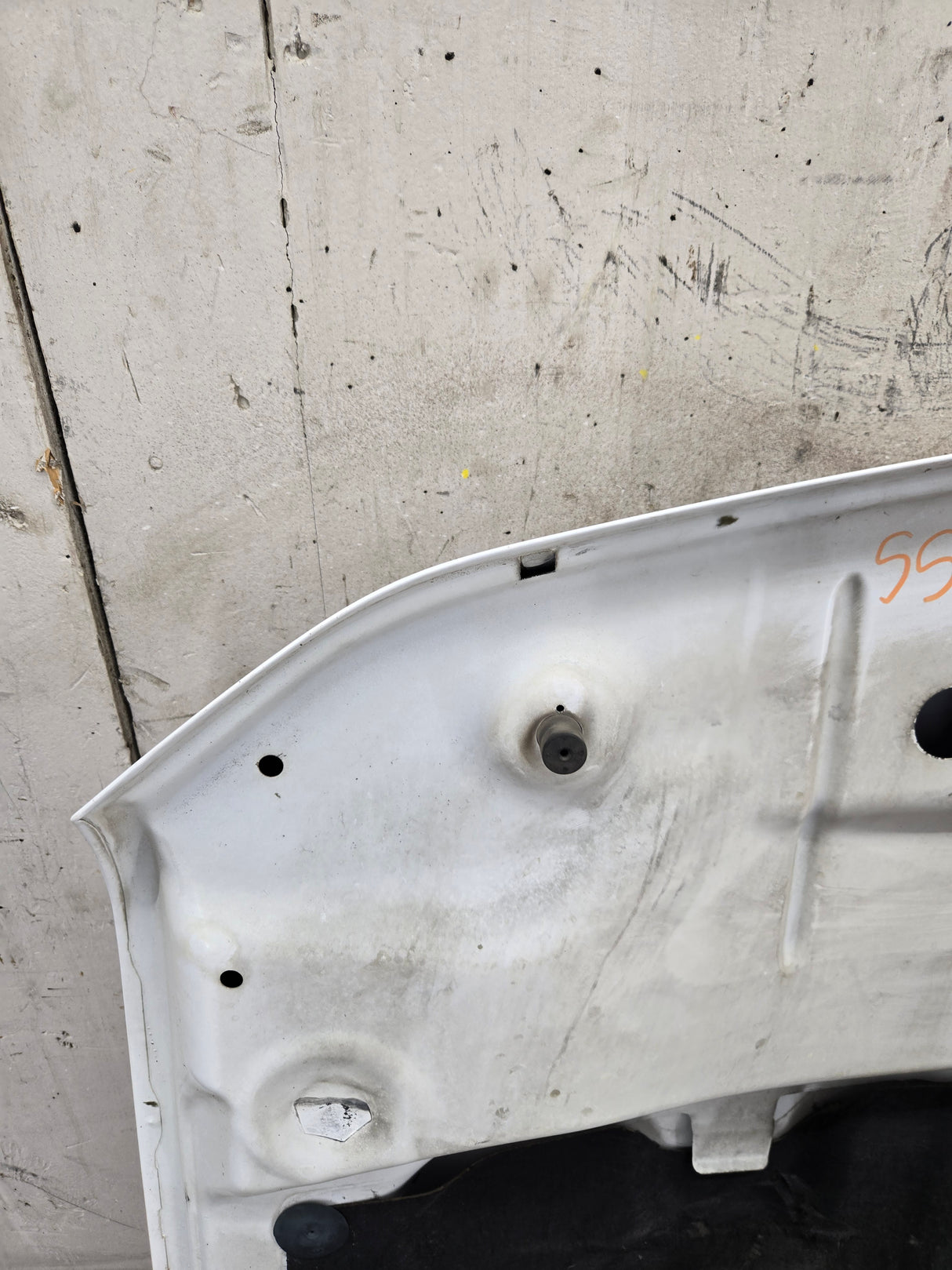 2007-2013 Chevrolet Silverado 1500 2500 Hood - White