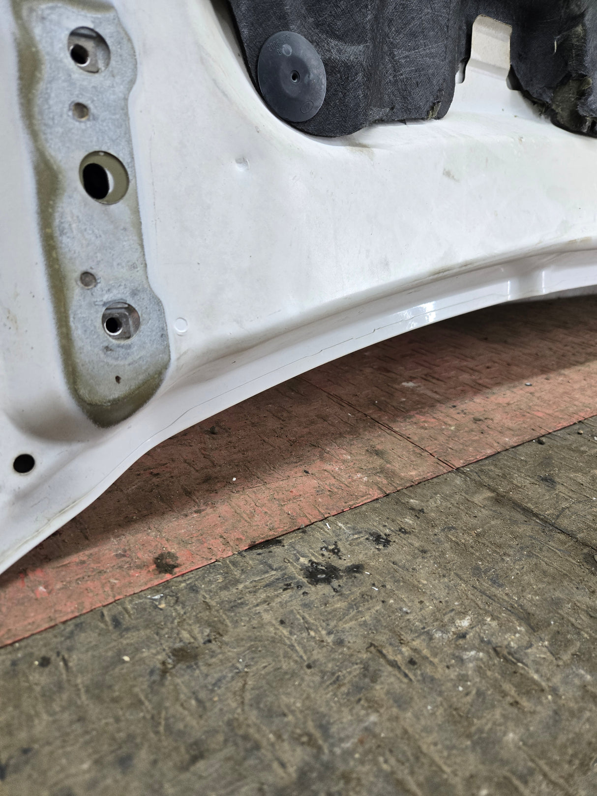 2007-2013 Chevrolet Silverado 1500 2500 Hood - White