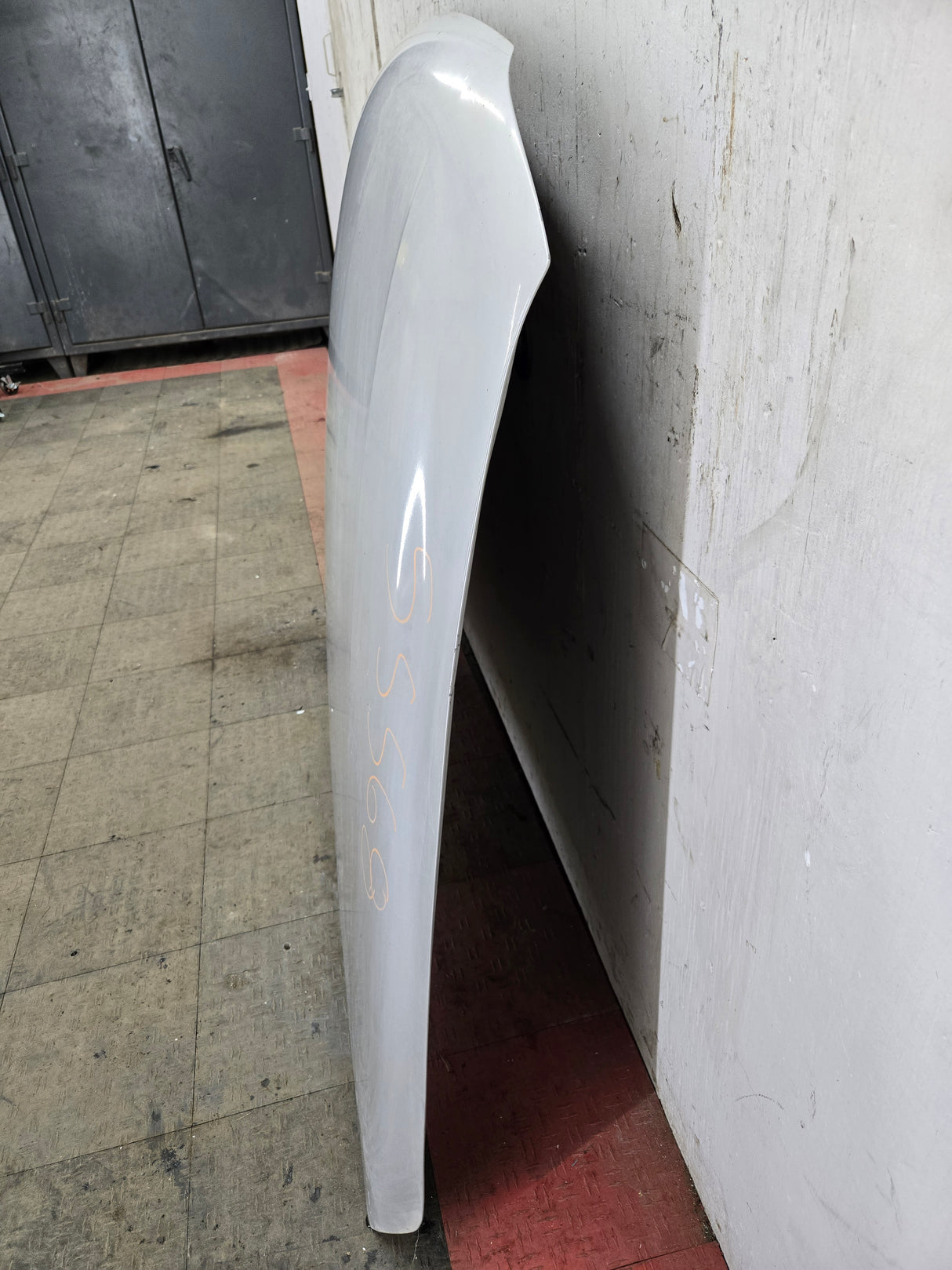 1999-2006 GMC Sierra 1500 2500 3500 Hood - Pewter